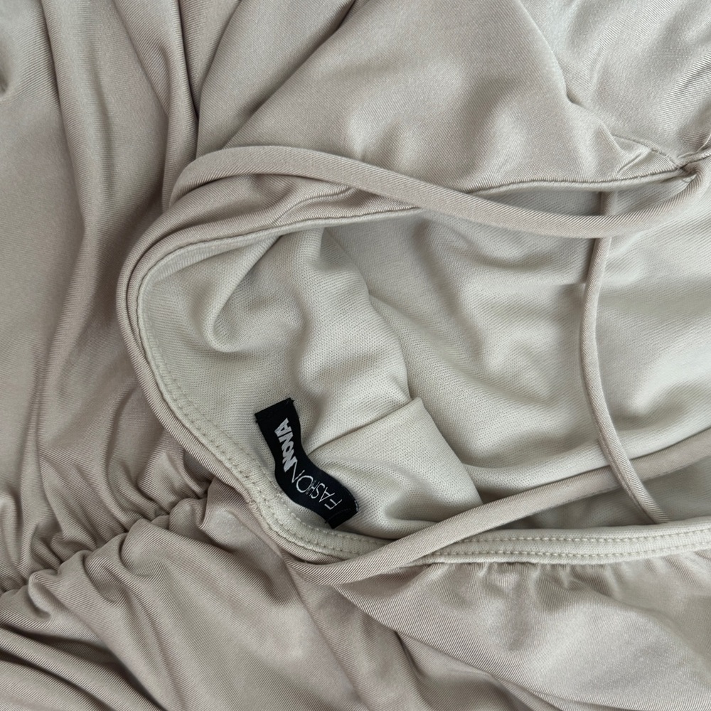 FN Dress - Picture 4 of 4